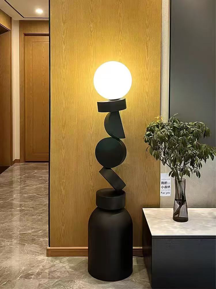 Oona Lamp
