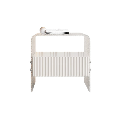 Merida Fluted Table