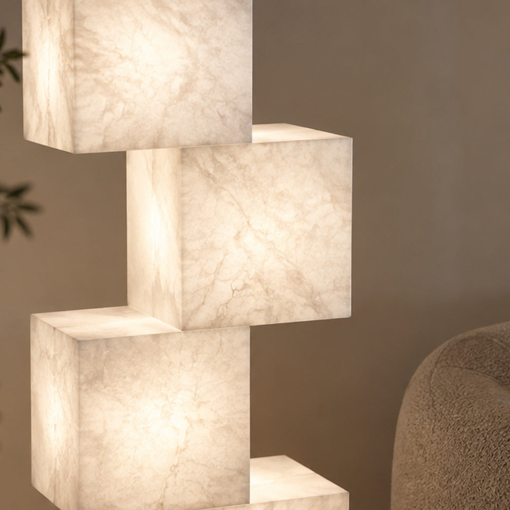 Damaris Lamp