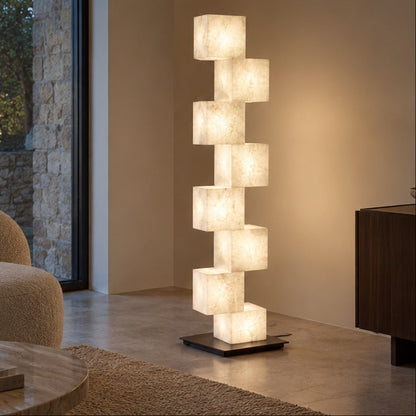 Damaris Lamp